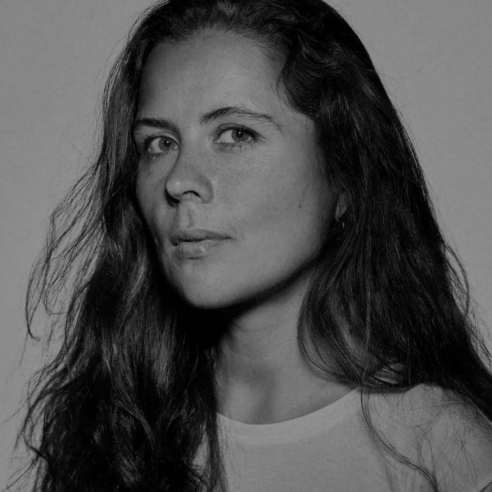 SQUARE PORTRAIT ANNA USA