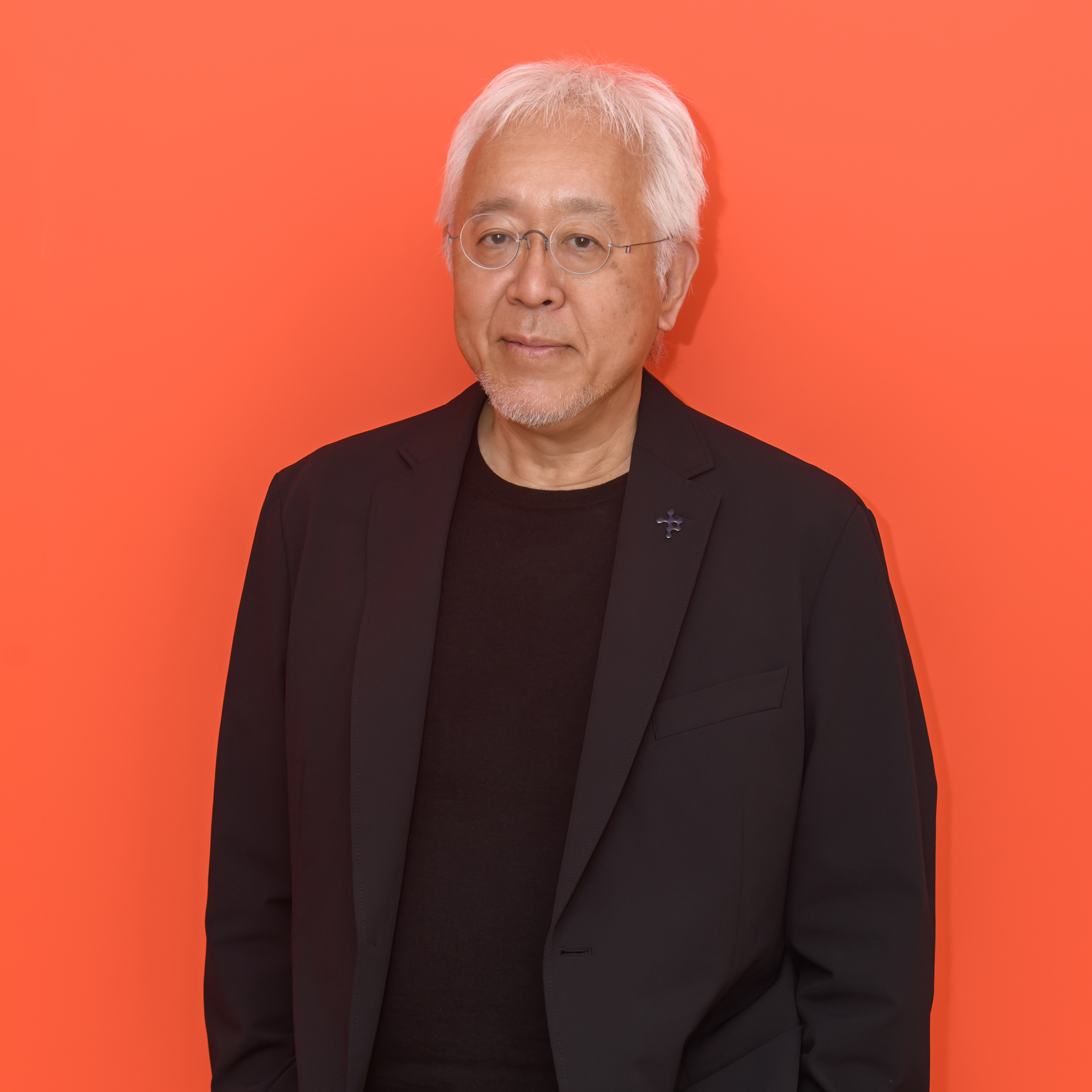 SQUARE PORTRAIT KENYAHARA